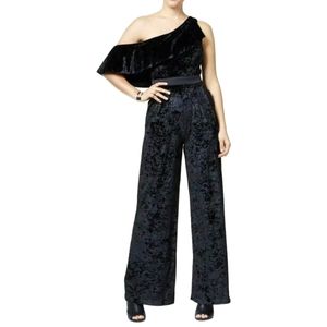 XOXO Holiday Crush Velvet One Shoulder Sz S